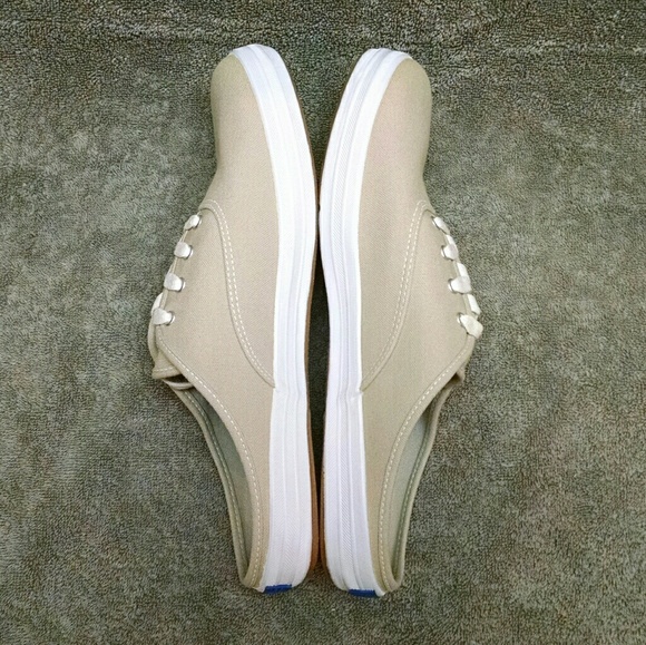 Keds Slip-ons NWOT - Picture 2 of 8